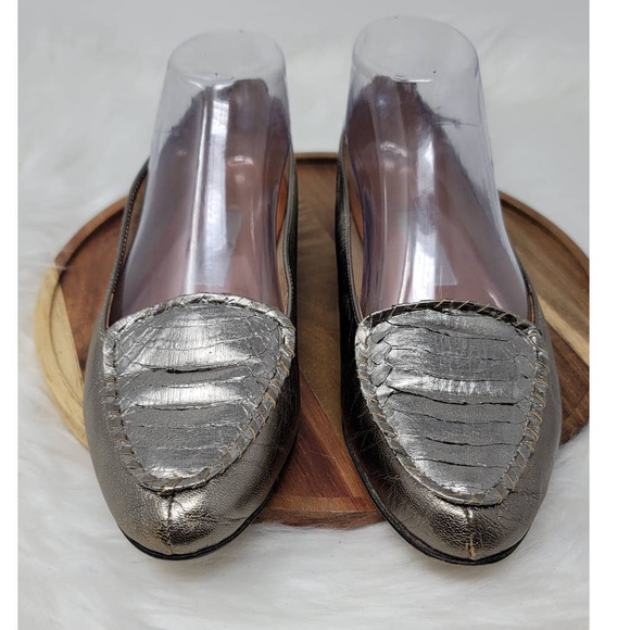 Nordstrom Women's Gold Leather Flats 8 - Picture 1 of 9